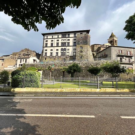 Alloggio Ad Uso Turistico Piave 47 Apartment Gradoli Exterior photo